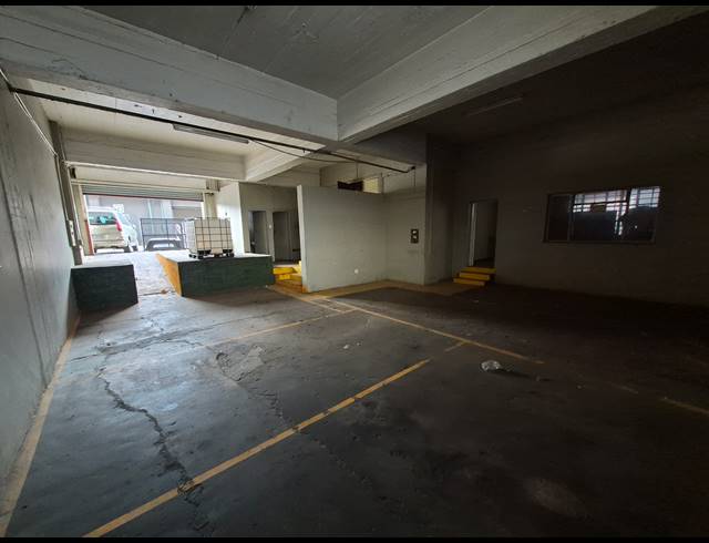 133M² WAREHOUSE TO LET IN DENVER